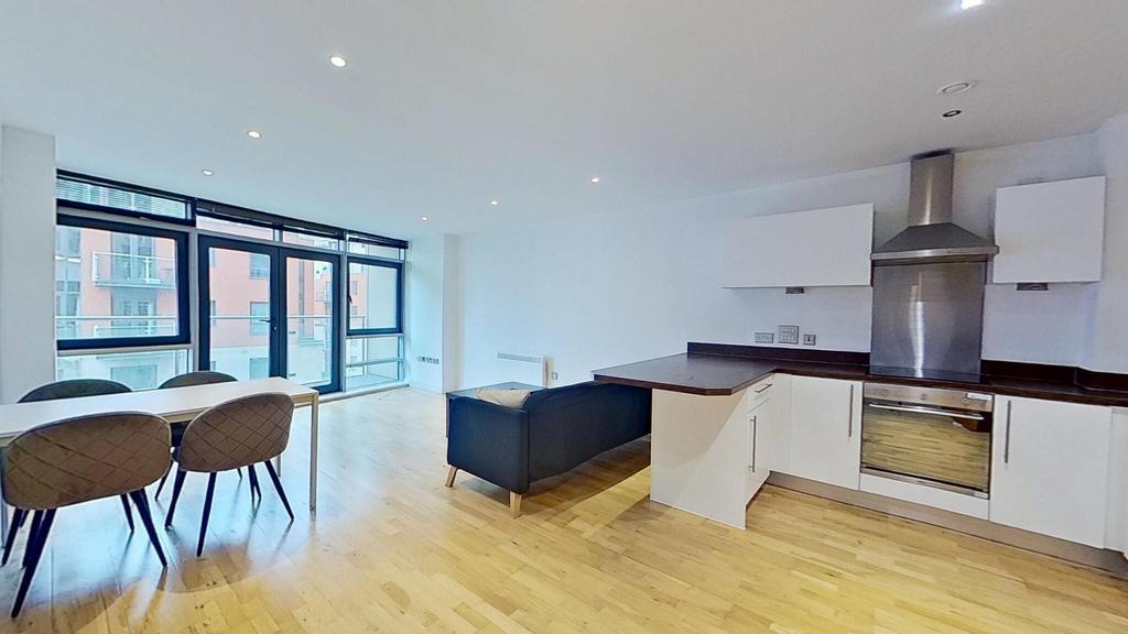 Apartment in Leeds - More