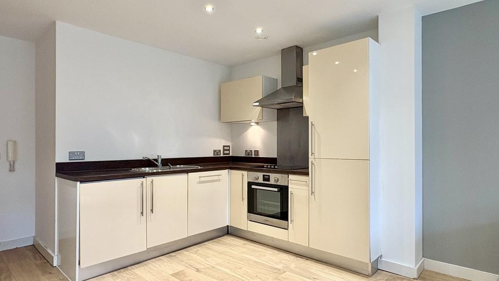 Apartment in Leeds - View 2