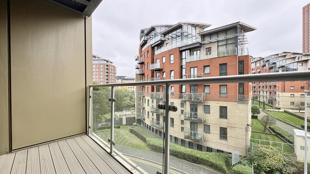 Apartment in Leeds - View 5