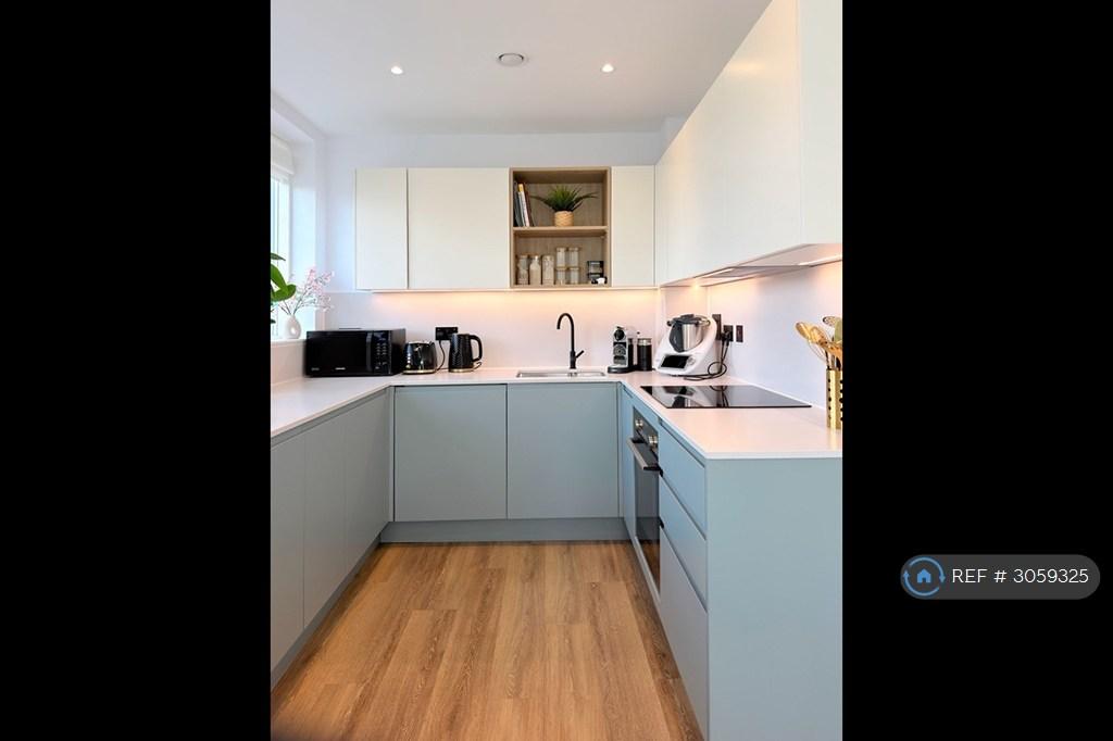 Apartment in London - More