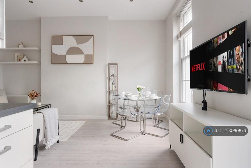 Apartment in London - View 2