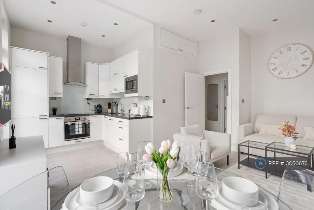 Apartment in London - View 3