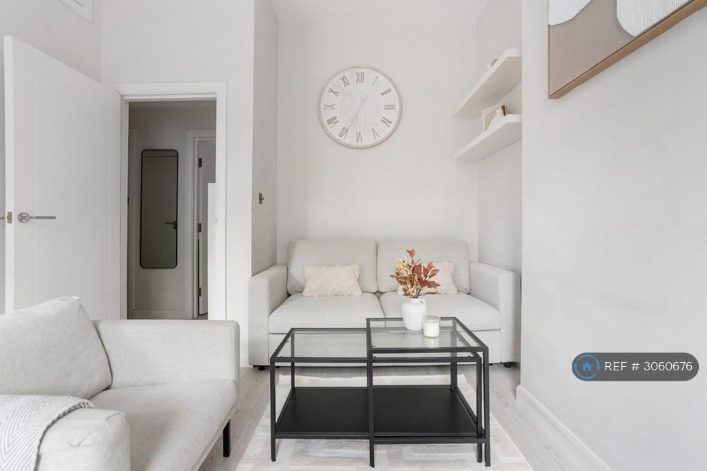 Apartment in London - More
