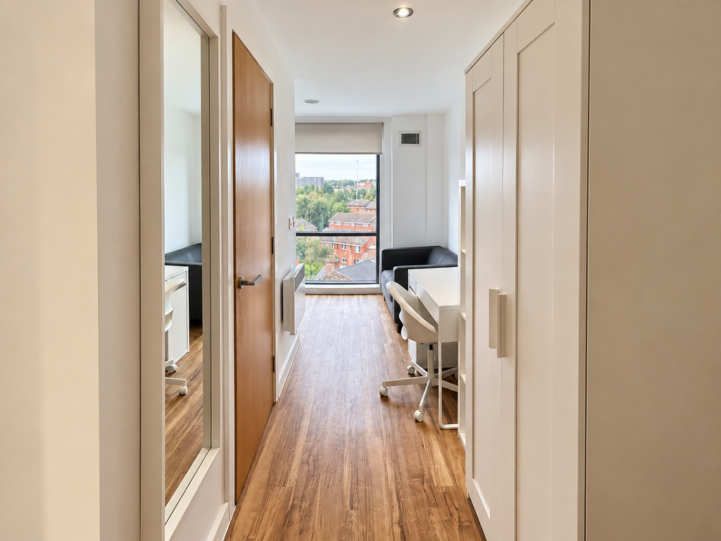 Apartment in Salford - View 3