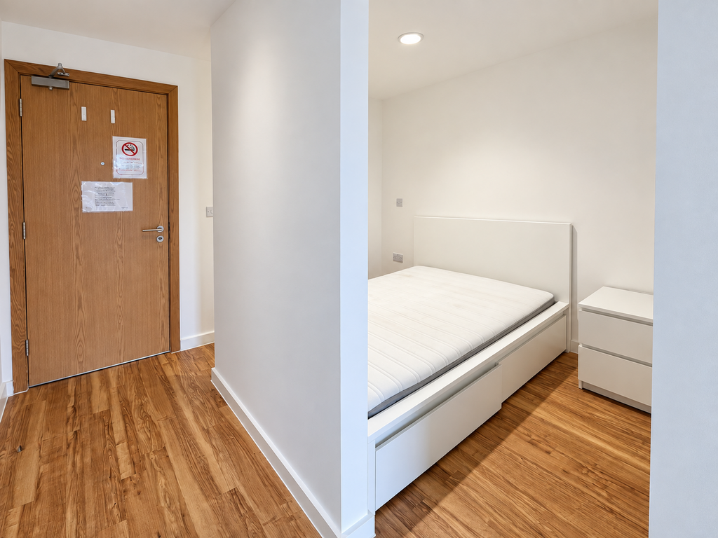 Apartment in Salford - View 4
