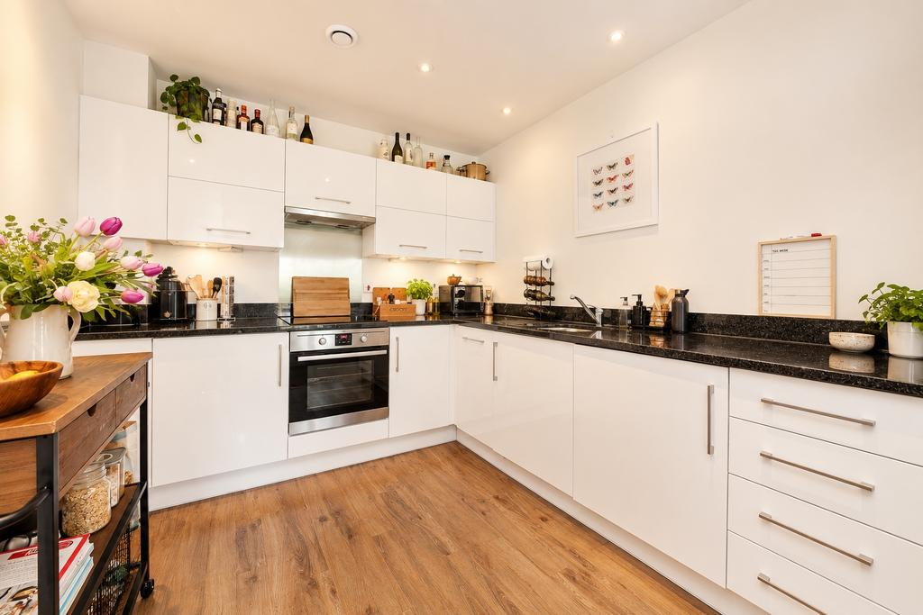 Apartment in London - View 3