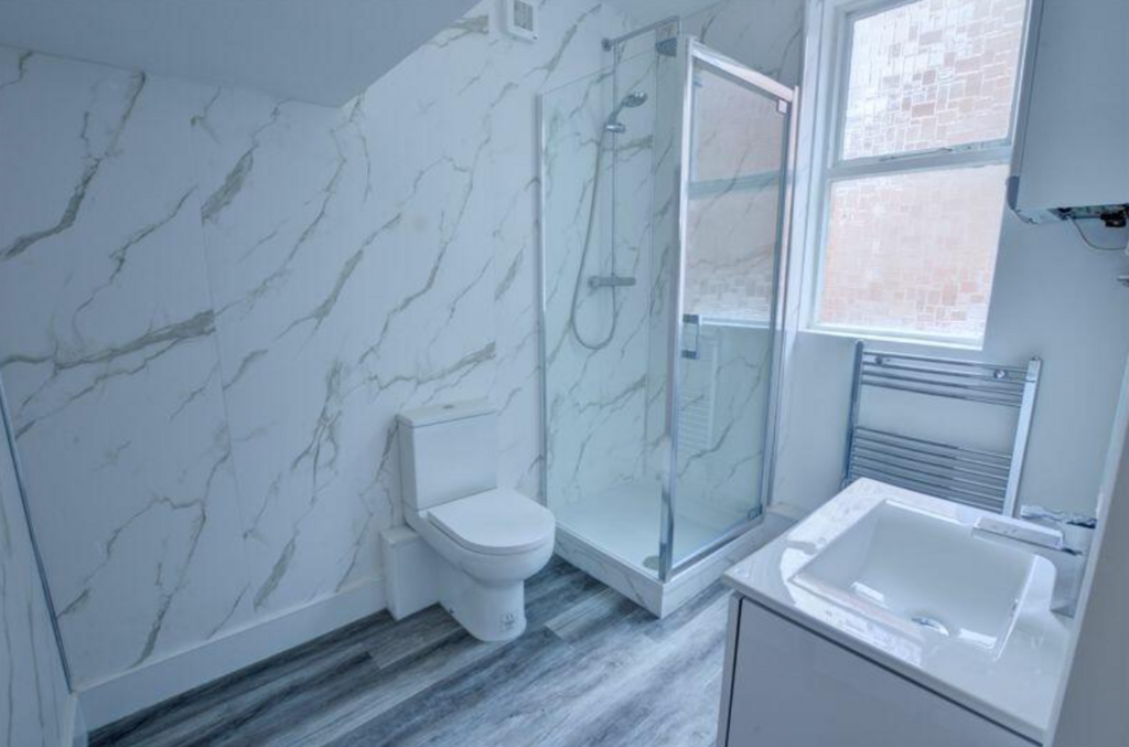 Apartment in Newcastle upon Tyne - View 4