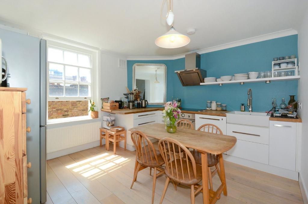Apartment in Islington - View 2