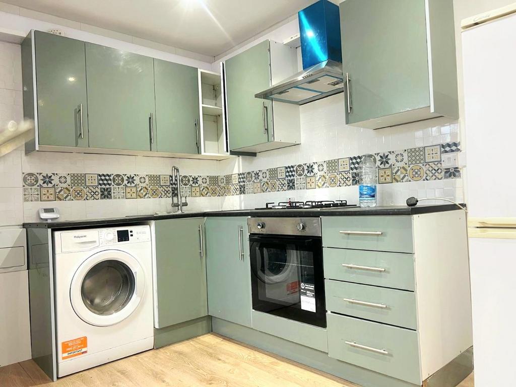 Apartment in Manchester - View 3