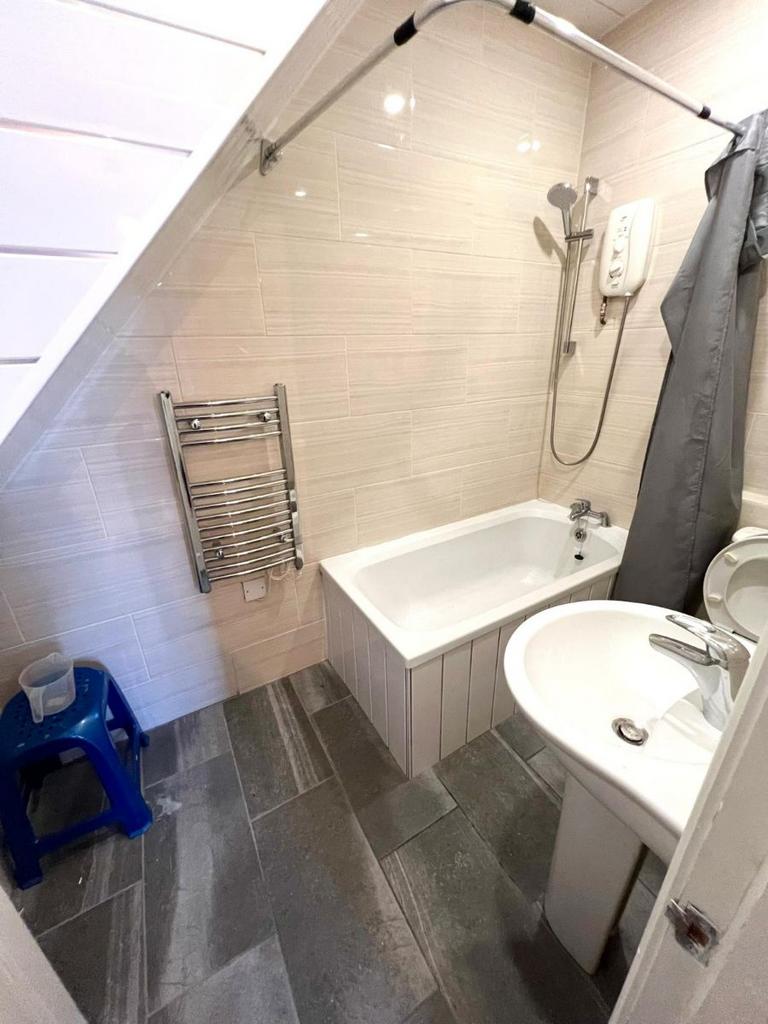 Apartment in Leicester - View 4