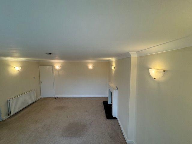Apartment in Leeds - View 3