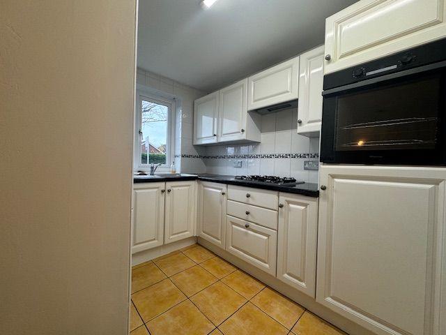 Apartment in Leeds - View 5