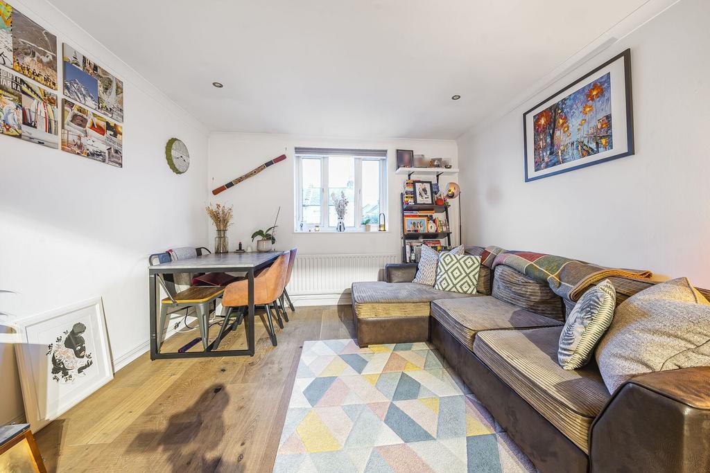 Apartment in London - View 3