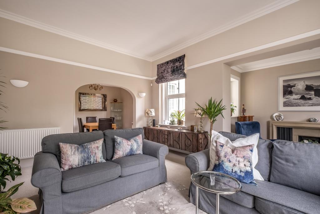 Apartment in London - View 2