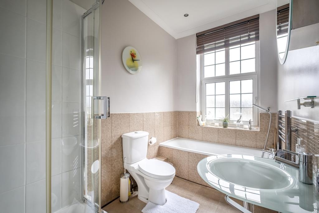 Apartment in London - View 4