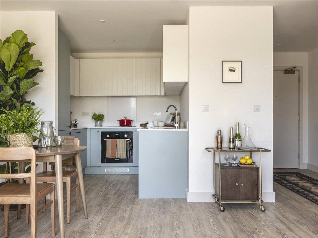 Apartment in Cambridge, Girton - View 4