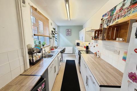 2 bedroom terraced house for sale, Bassett Street, Leicestershire LE3