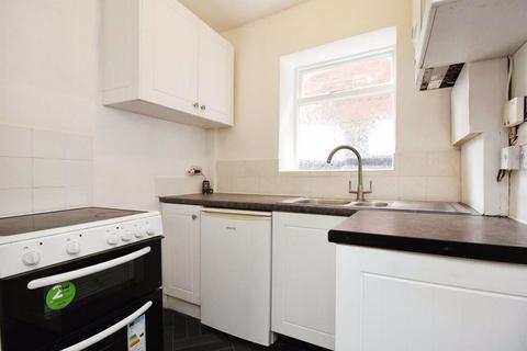 2 bedroom terraced house to rent, Market Hill, Rothwell, Kettering, Northamptonshire NN14