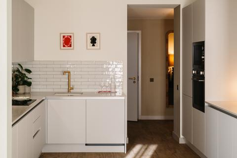 Studio to rent, The Eades, 11 Selborne Road, London E17 7GD