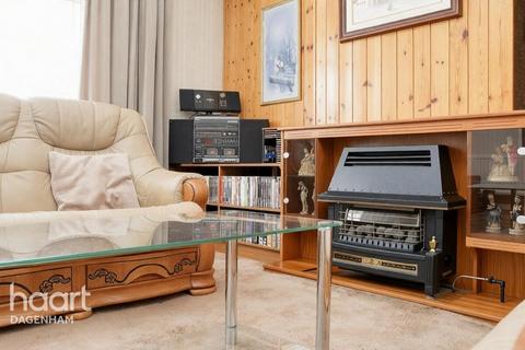 2 bedroom terraced house for sale, Sheppey Road, Dagenham