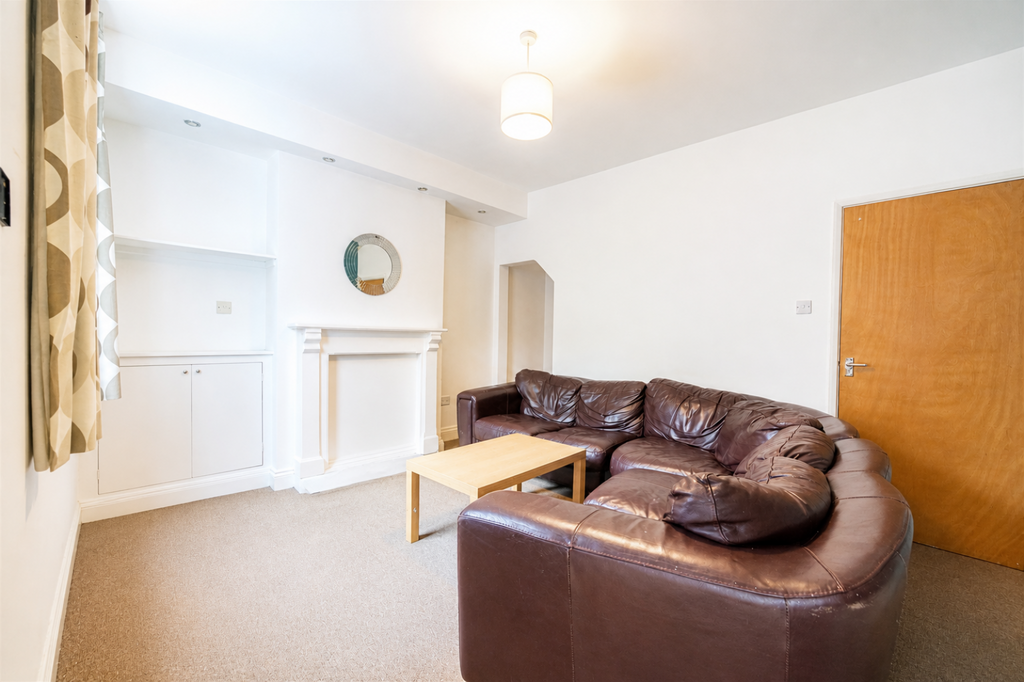 House in Birmingham, West Midlands - View 2
