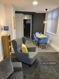 1 bedroom in a house share to rent, Southfield Road, Middlesbrough, TS1