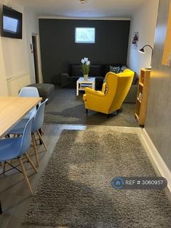 1 bedroom in a house share to rent, Southfield Road, Middlesbrough, TS1