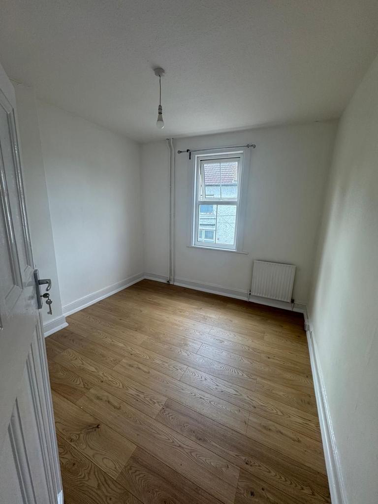 Apartment in London - View 3