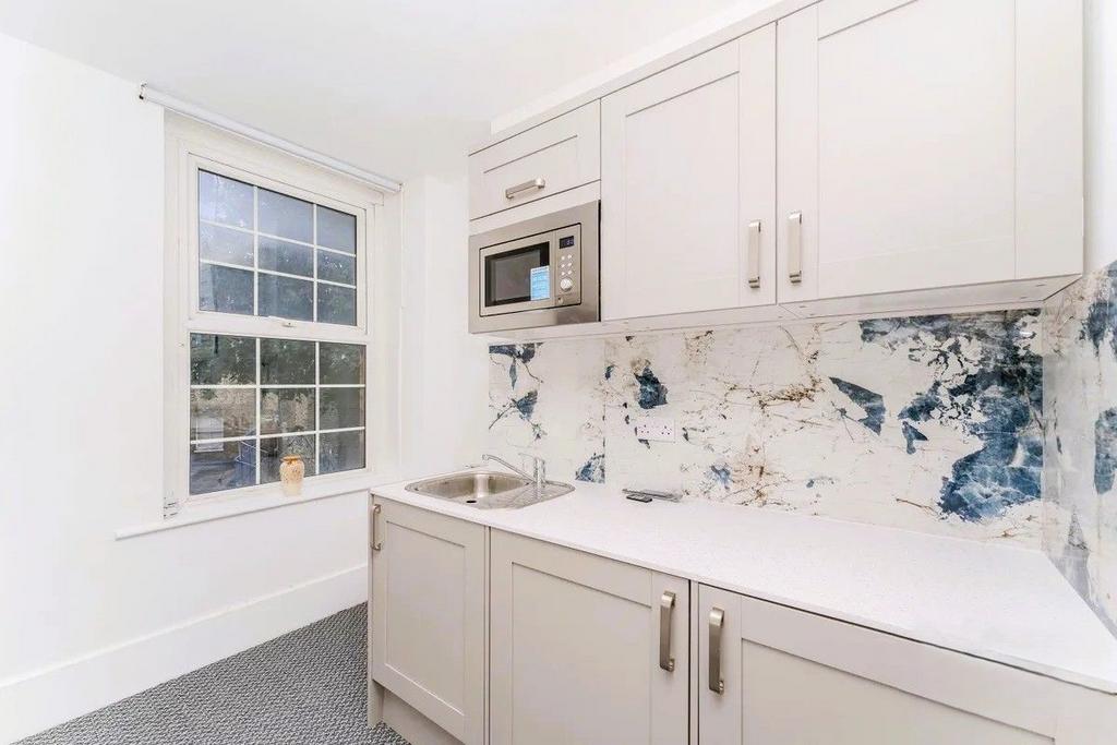 Apartment in London - View 4