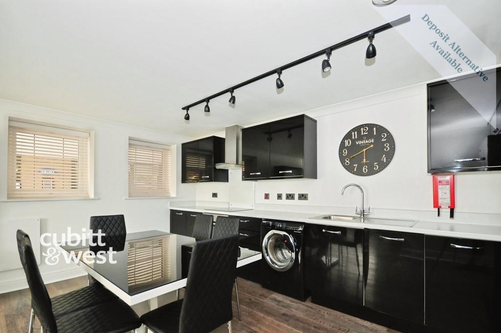 Apartment in Purley - View 3