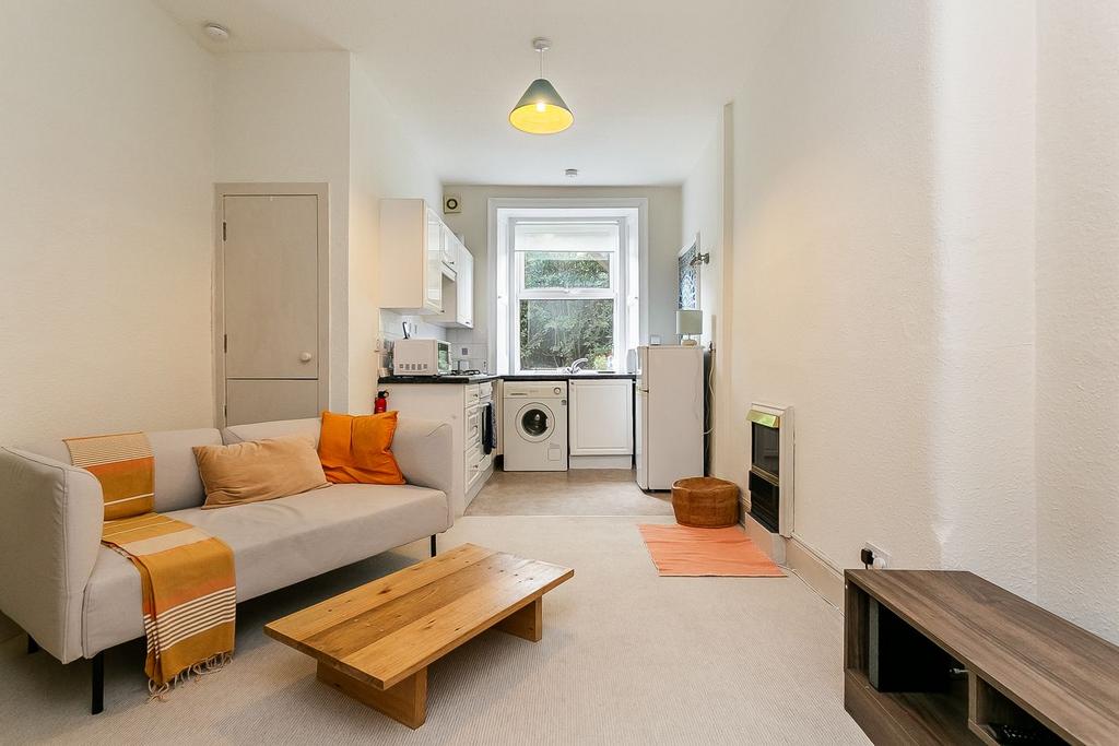 Apartment in Edinburgh - View 2