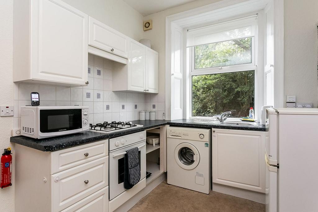 Apartment in Edinburgh - More