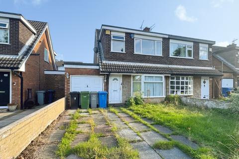 3 bedroom semi-detached house to rent, Irlam Road, Flixton, M41