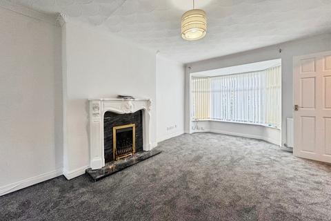 3 bedroom semi-detached house to rent, Irlam Road, Flixton, M41