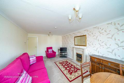 2 bedroom detached bungalow for sale, Moat Farm Way, Walsall WS3
