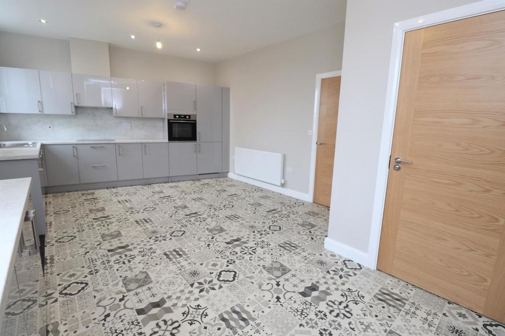 House in UK - View 5