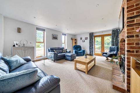 2 bedroom semi-detached house for sale, Lambourn Road, Speen, Newbury, RG20