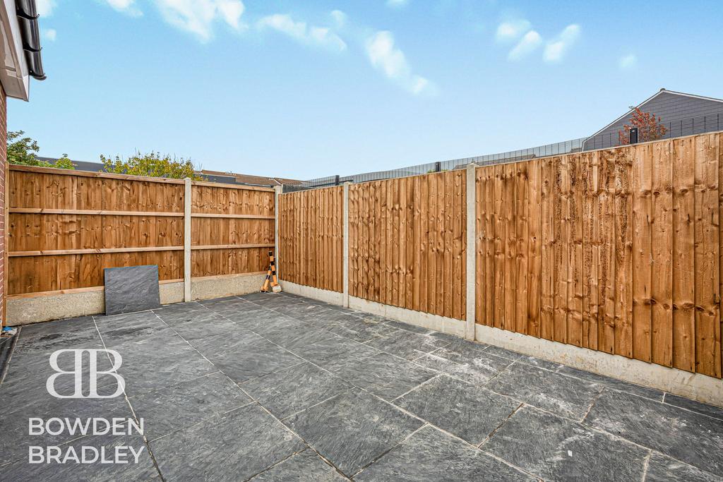 Apartment in Epping Forest, Grange Hill, Chigwell - View 3