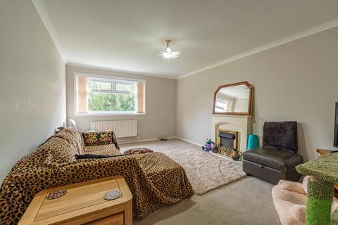 2 bedroom flat for sale, Melfort Gardens, Newport, NP20