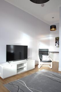 2 bedroom apartment to rent, Ingram Street, Glasgow, G1