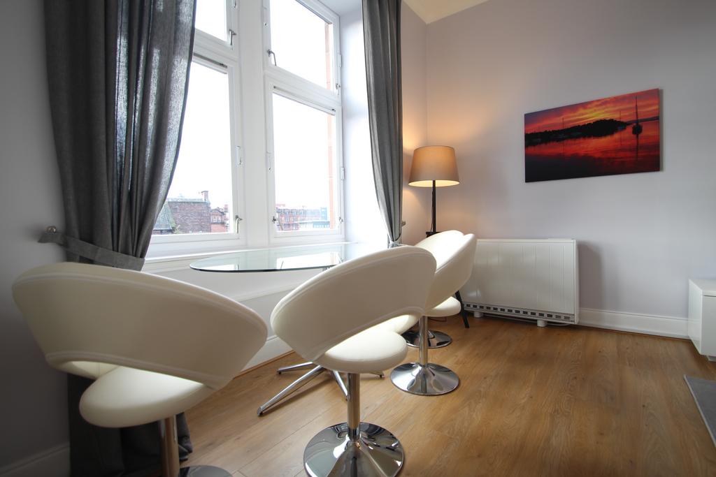 Apartment in Glasgow - More