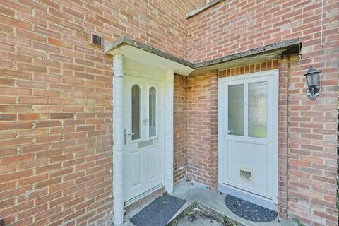 2 bedroom ground floor flat for sale, Brereton Close, Norwich
