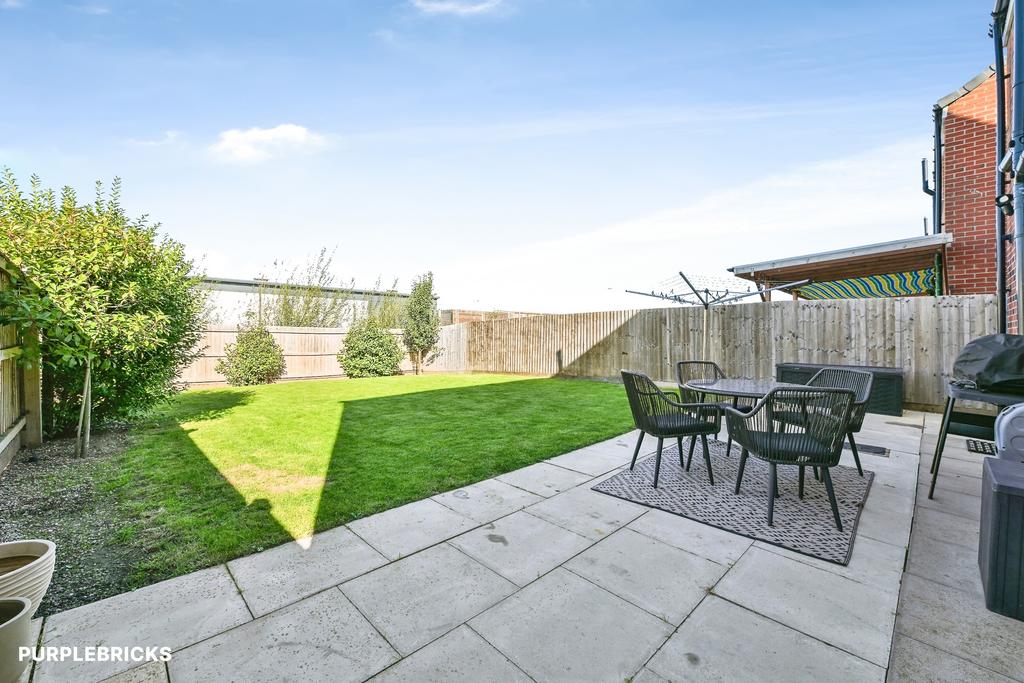 House in Nottingham - View 4
