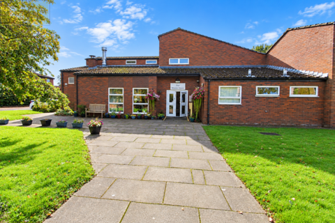 1 bedroom apartment for sale, Winster House, Flixton