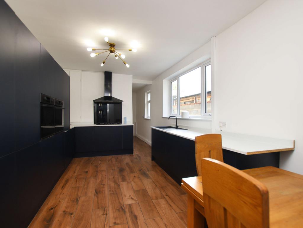 House in Cardiff - View 4