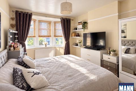 3 bedroom house to rent, Aldermoor Road, London, SE6