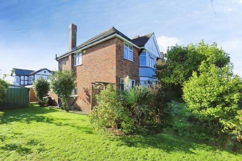 3 bedroom detached house for sale, Spring Grove Crescent, Kidderminster, Worcestershire, DY11