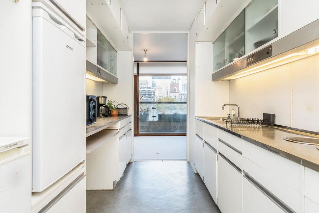 Apartment in London - View 5