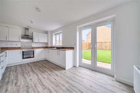3 bedroom detached house to rent, Dovecote Avenue, S63