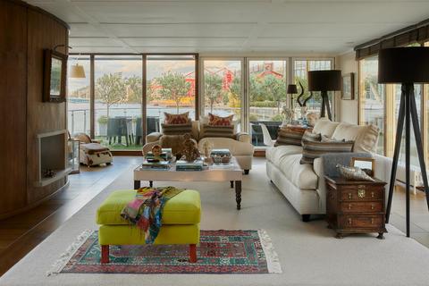 4 bedroom houseboat for sale, Riverside Quarter, Wandsworth, SW18